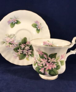 Royal Albert 'Mayflower' dameskop en schotel Ø 7,2 cm hoog 7,5 cm