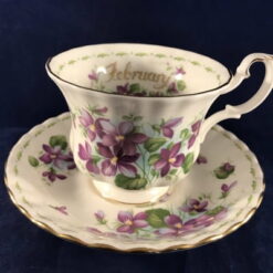 Royal Albert Flower of the month series herenkop en schotel 'February'