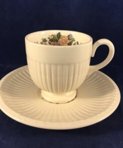 Wedgwood Conway espresso kop en schotel Ø 6,3 cm hoog 6,5 cm.