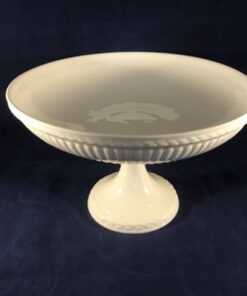 Wedgwood Edme fruitschaal op voet hoog 15 cm Ø 23 cm