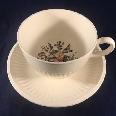 Wedgwood Conway grote chocoladekop en schotel Ø kop 11 cm