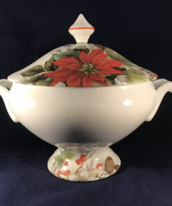 Limoges ''Poinsettia' terrine met kerstroos