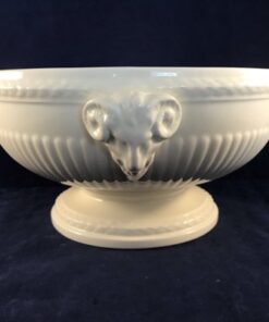 Wedgwood Edme open schaal 22 cm op voet