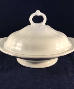 Petrus Regout 'Wellington' dekschaal 30 cm met deksel