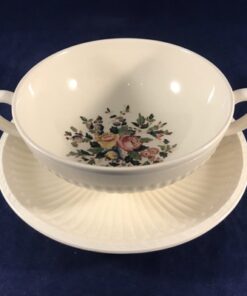 Wedgwood Conway soepkom met schotel