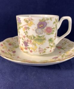 Royal Garden 'English style' koffiekop en schotel met lila/gele bloemetjes. kopje is hoog 6 cm, Ø 6,8 cm