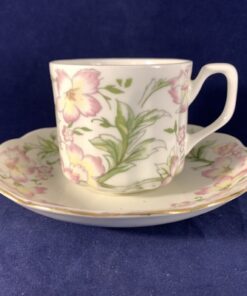 Royal Garden 'English style' koffiekop en schotel kopje is hoog 6 cm, Ø 6,8 cm