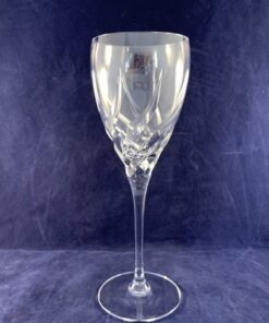 Wedgwood 'Toscane' kristallen rodewijnglas hoog 22 cm Ø 7,4 cm, door Albert Heijn uitgebracht 