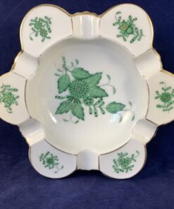 Herend Apponyi groen asbak Ø 15 cm nr 7700 met lichte slijtage van de gouden lijn