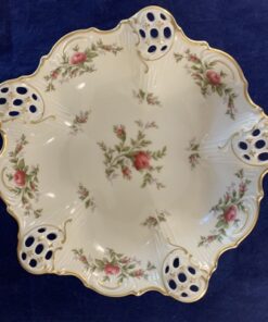 Rosenthal Moosrose schaal op 3 pootjes Ø 23 cm hoog 7,5 cm