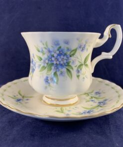 Royal Albert 'Flower of the month' series dameskop en schotel 'July' Ø 7,2 cm, hoog 6,5 cm