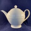 Wedgwood Windsor theepot, hoog 18 cm, inhoud 1 liter.