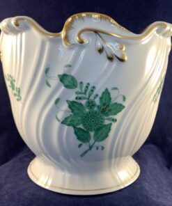 Herend Apponyi groen cachepot met gegolfde rand nr 7227, hoog 15,5 cm Ø 18 cm