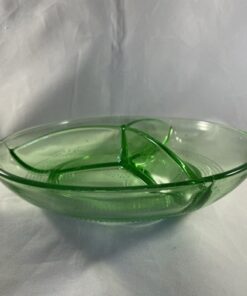 Drievakschaaltje van groen persglas Ø 20 cm