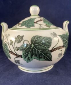 Wedgwood 'Napoleon Ivy' suikerpot hoog 9 cm