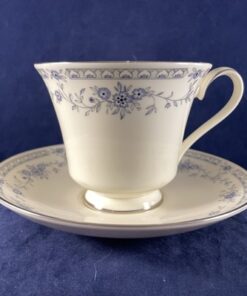 Minton 'Bellemeade' blue grote koffiekop en schotel,Ø 9,2 cm, hoog 7,7 cm.