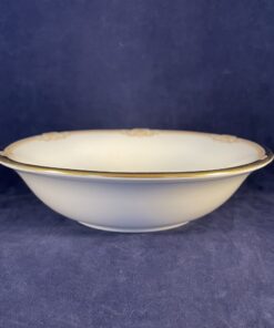 Wedgwood 'Cavendish' dessertschaaltje Ø 15,5 cm, hoog 3,8 cm.