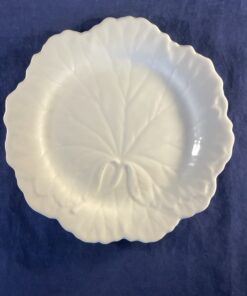 Wedgwood Drabware bordje, 'Leaf' 19 cm.