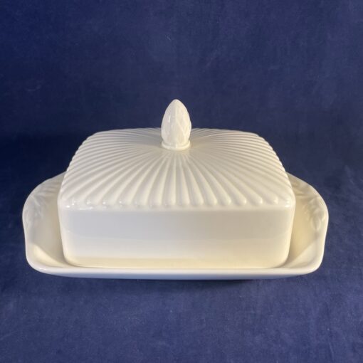 Wedgwood Edme botervloot 13 x 19 cm, hoog 8,5 cm