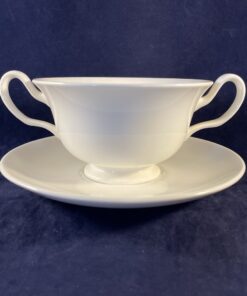 Wedgwood Bone China White soepkom met schotel Ø 11,5 cm, hoog 6,5 cm.