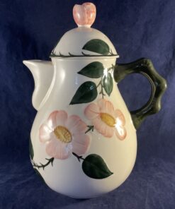 Villeroy en Boch 'Wild rose' koffiepot hoog 23,5 cm.