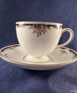 Wedgwood Osborne kop en schotel, Ø 8,2 cm, hoog 7 cm.