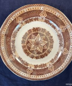 Petrus Regout 'Jawa' diep bord (met goudluster) Ø 21,3 cm.