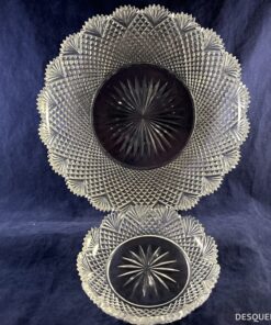 Kristallen gebakstel, schaal Ø 25,5 cm. 6 schotels Ø 13 cm. Wilhelmina slijpsel.