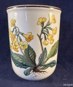 Villeroy en Boch - Botanica beker zonder oor, hoog 10 cm, Ø 7,3 cm. Primula officinalis