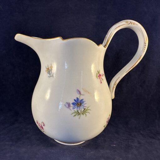 Meissen melkkan met strooibloemmotief - Streublümchen hoog 14,5 cm