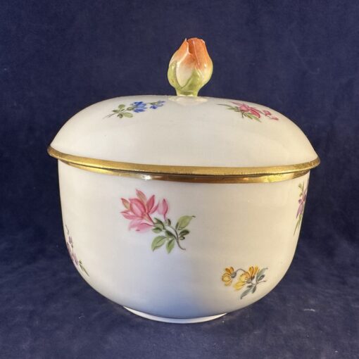 Meissen suikerpot met deksel met strooibloemmotief - Streublümchen hoog 10 cm