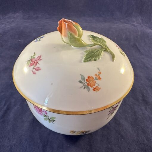 Meissen suikerpot met deksel met strooibloemmotief - Streublümchen hoog 10 cm - Afbeelding 4