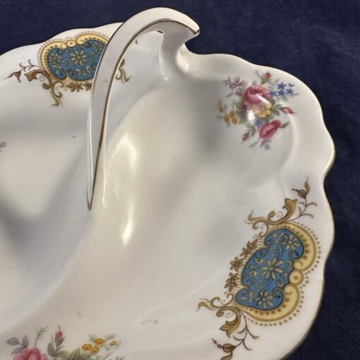 Royal Albert 'Berkeley' tweevaks schaaltje met greep. 18 x 19 cm. - Afbeelding 5