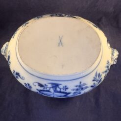 Meissen zwiebelmuster - blue onion zeer grote ovale terrine met deksel 34 x 23 cm