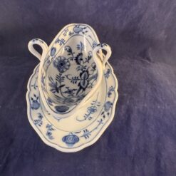 Zwiebelmuster sauskom met vaste schotel 23 x 13 cm.