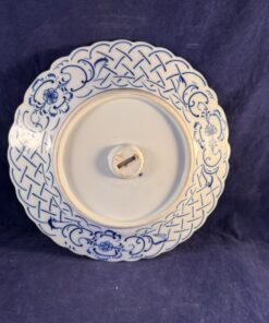 Zwiebelmuster bord met goud aan de randen