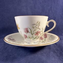Krautheim,Selb Bavaria Wiesengrund koffiekop en schotel, hoog 6 cm, Ø kopje 8 cm (scene G)