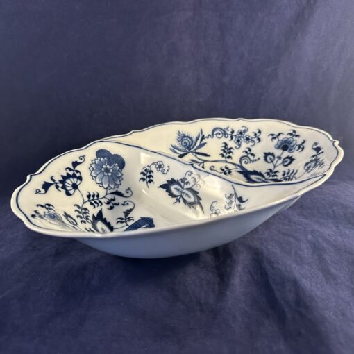 Blue Danube tweevakschaal 28 x 19 cm. hoog 6 cm