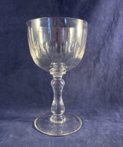 Set van 9 grote wijnglazen olijfslijpsel, hoog 15,4 cm, Ø 8,6 cm