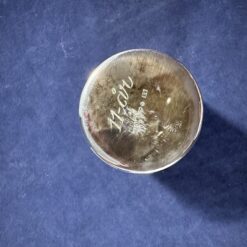 Doosje met 6 verzilverde kinderjaarbekertjes tulpmodel, hoog 4,5 cm. Jaar 7 tot 12 - Afbeelding 4