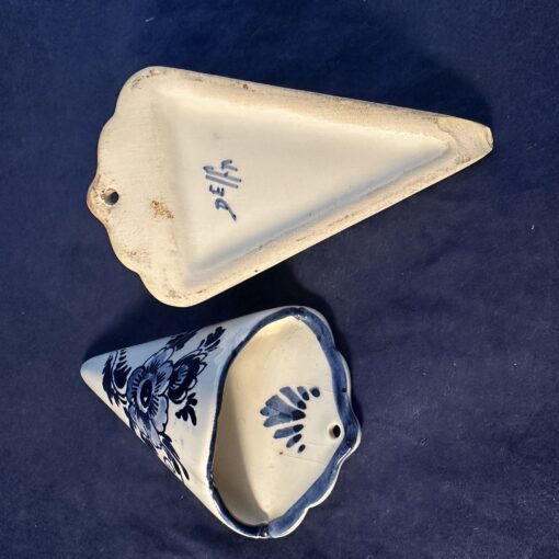 Delfts blauwe set van 2 wandvaasjes 10,5 cm x 6 cm. - Afbeelding 4