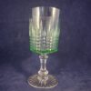 Set van 6 kristallen portglazen met rechte groene kelk hoog 12,4 cm, Ø 5,5 cm. 