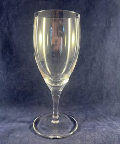 Royal Leerdam 'Flamingo' kristallen bierglas, ontwerp van G.J. Thomassen , hoog 18 cm Ø 6,6 cm