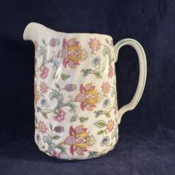 Minton Haddon Hall green edge kan, hoog 15 cm, inhoud 600 cc