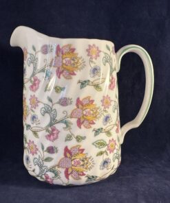 Minton Haddon Hall green edge kan, hoog 15 cm, inhoud 600 cc