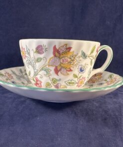 Minton Haddon Hall green edge theekop en schotel, Ø 9 cm, hoog 6 cm.