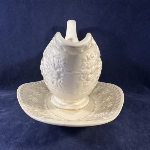 Wedgwood Wellesley sauskom met vaste schotel hoog 12,5 cm, 6,5 x 19 cm. - Afbeelding 2