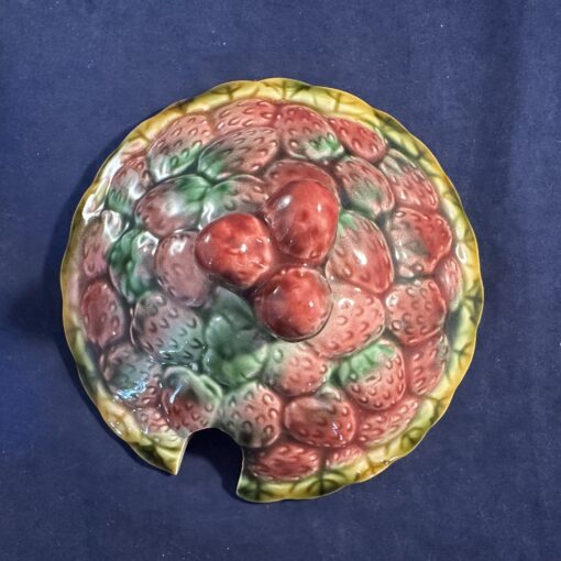 Sarreguemines majolica aardbeien- jampot hoog 12 cm Ø 12 cm. - Afbeelding 4
