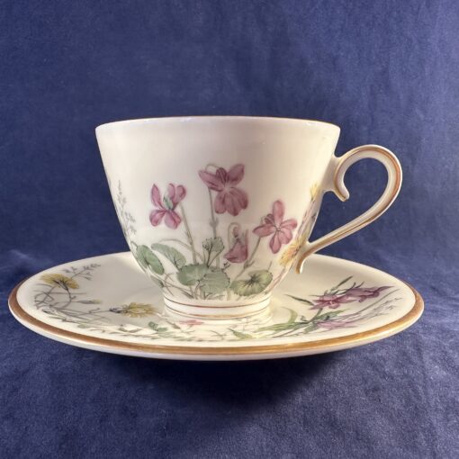 Krautheim,Selb Bavaria Wiesengrund koffiekop en schotel, hoog 6 cm, Ø kopje 8 cm (scene H)