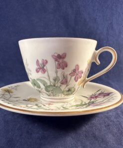 Krautheim,Selb Bavaria Wiesengrund koffiekop en schotel, hoog 6 cm, Ø kopje 8 cm (scene H)